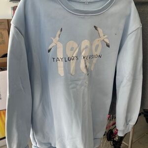 Taylor Swift 1989 “Taylor’s version” themed sweatshirt